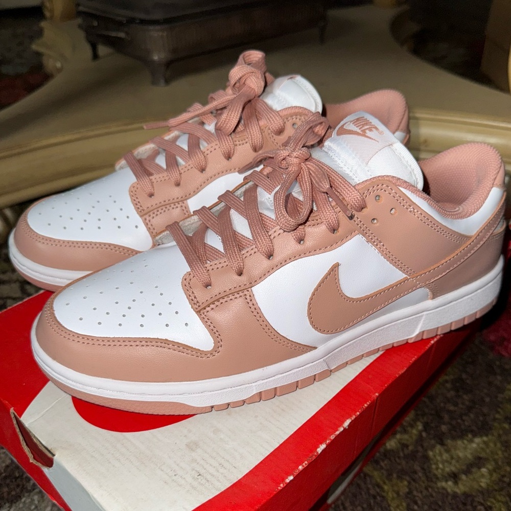 Women’s Nike Dunk Low Sneakers